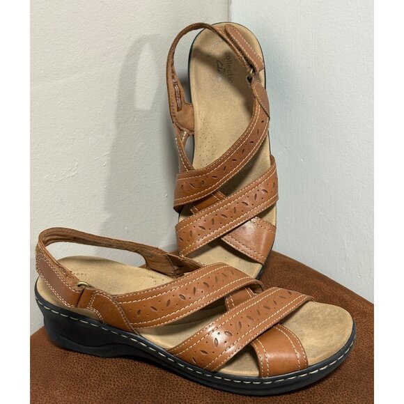 CLARKS LEXI PEARL WOMENS SIZE 8 SLINGBACK WEDGES ULTIMATE COMFORT LIGHTWEIGHT - Picture 1 of 8